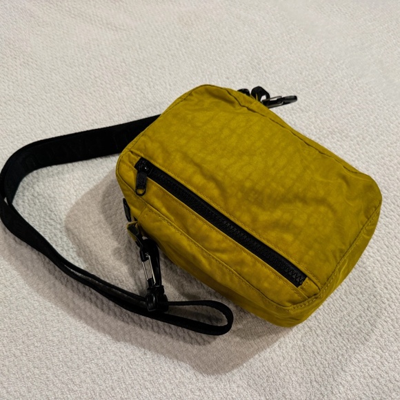 BAGGU NWT Lentil Sport Crossbody - Picture 5 of 7